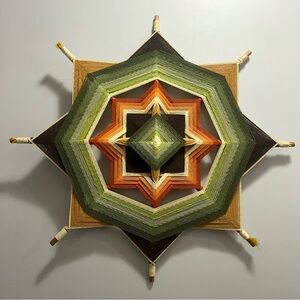 Vintage 28" Woven God's Eye Ojo de Dios Wall Hanging Folk Art Handmade Green